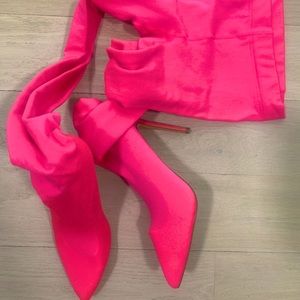 Neon pink Legging heels